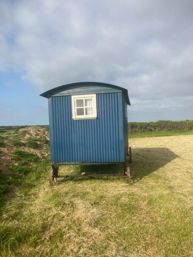 Coast Path Camping Hotel Haverfordwest Buitenkant foto