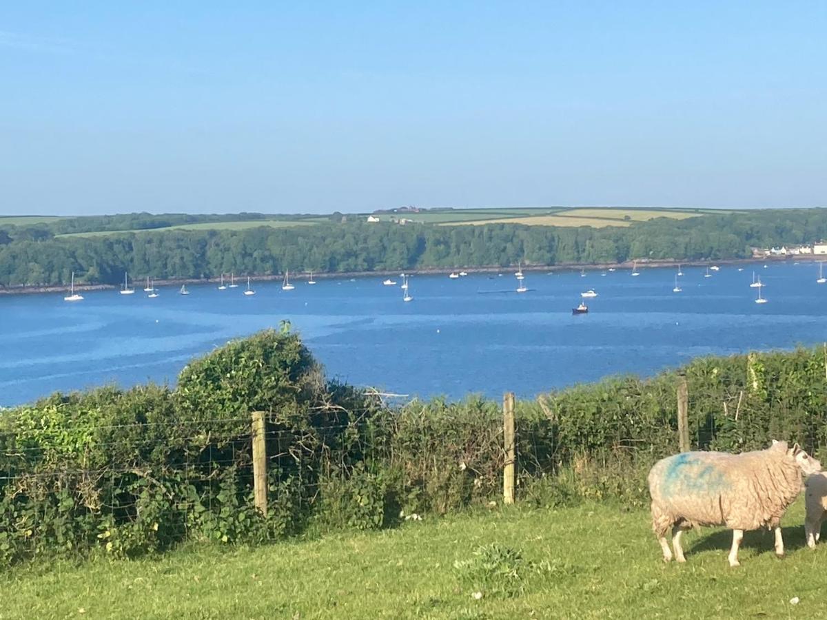 Coast Path Camping Hotel Haverfordwest Buitenkant foto